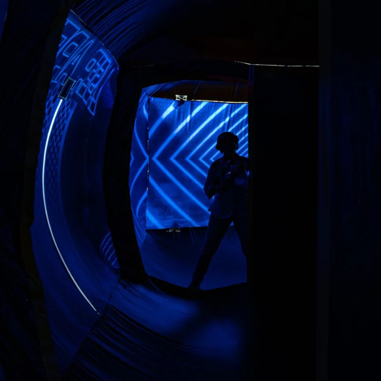Laser dome | Attracties | V-Formation